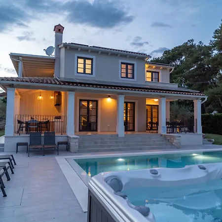 Holiday home Cavallina Barban